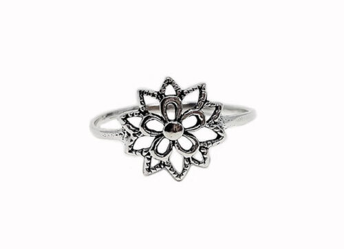 inel din argint finut cu floare