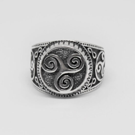 inel din argint cu model spirala